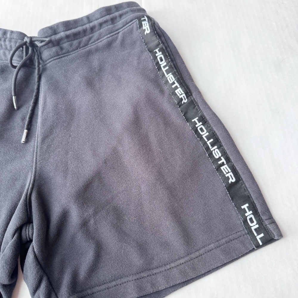 Hollister Black Drawstring Shorts - Picture 3 of 9